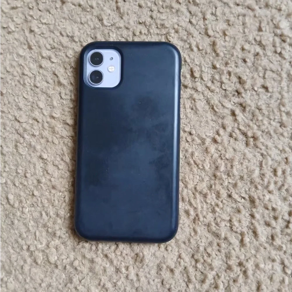 Apple iPhone 11 64GB purple locked Used